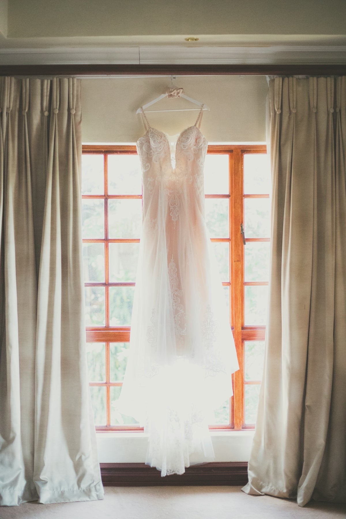 white lace spaghetti strap dress